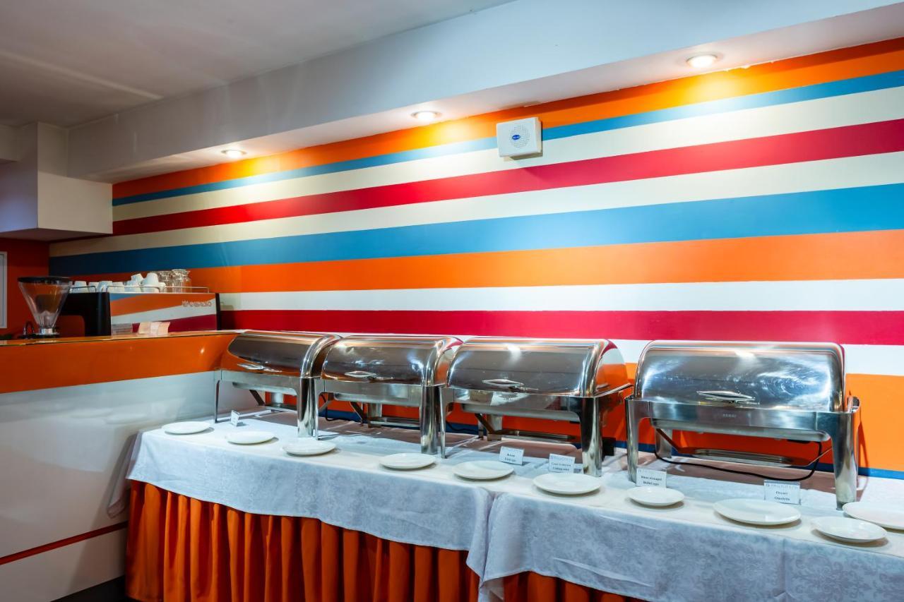 Practicotel Kiev Eksteriør billede