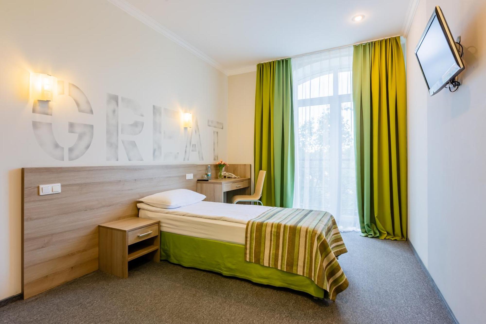 Practicotel Kiev Eksteriør billede