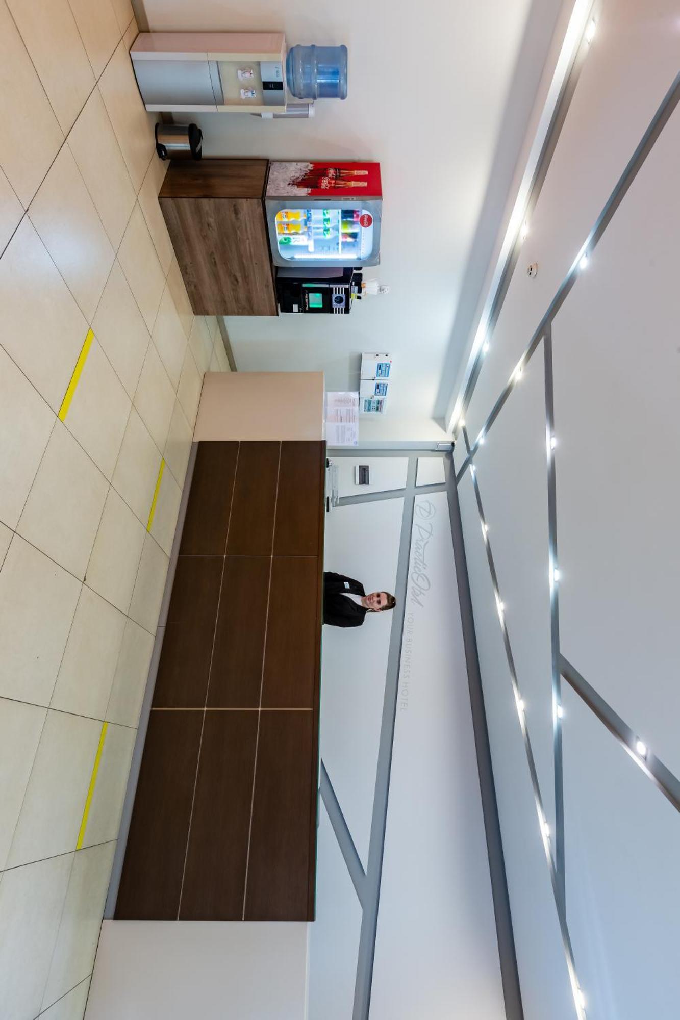 Practicotel Kiev Eksteriør billede